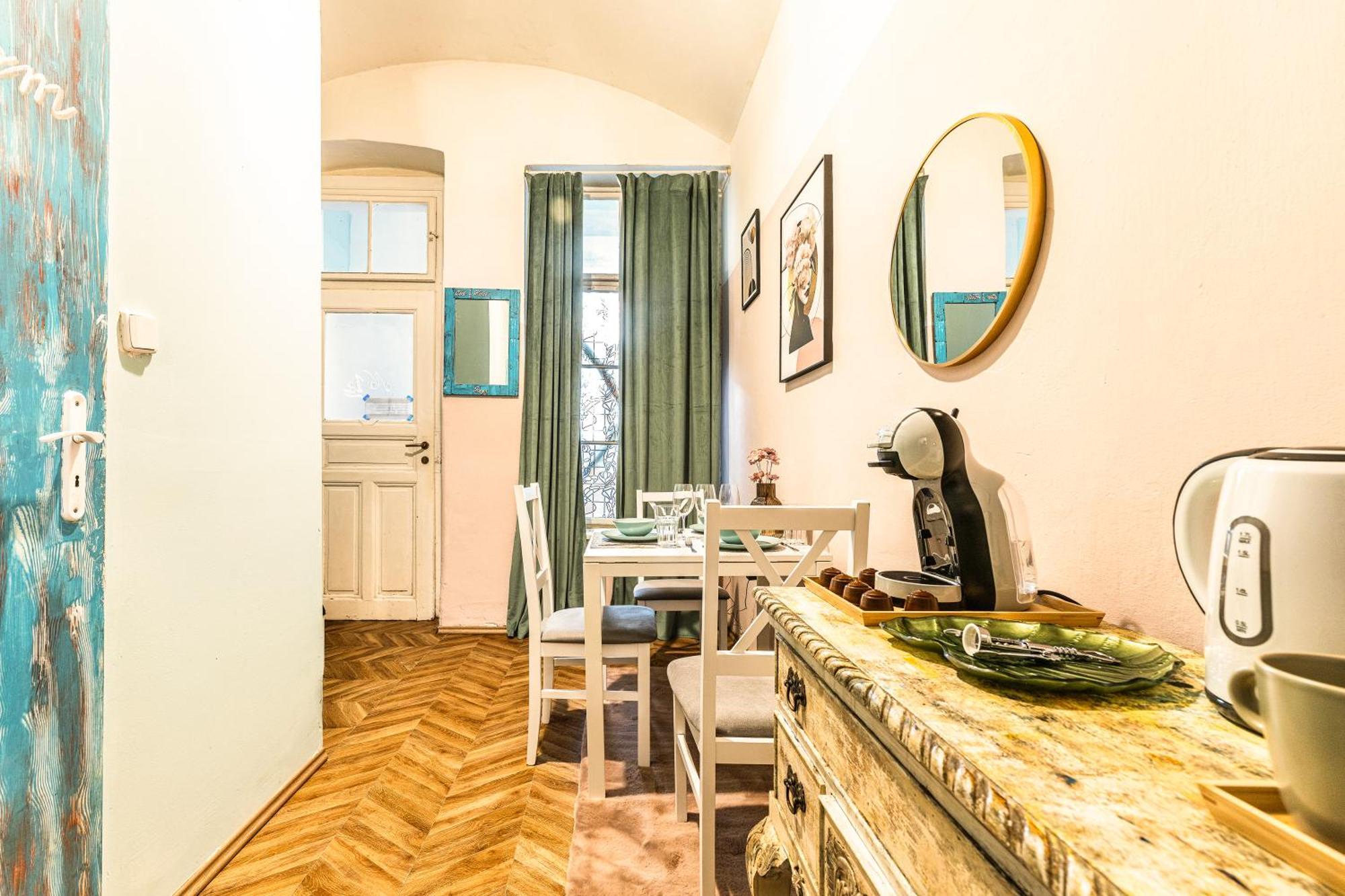 Fairytale Castle Apartment ปราก ภายนอก รูปภาพ